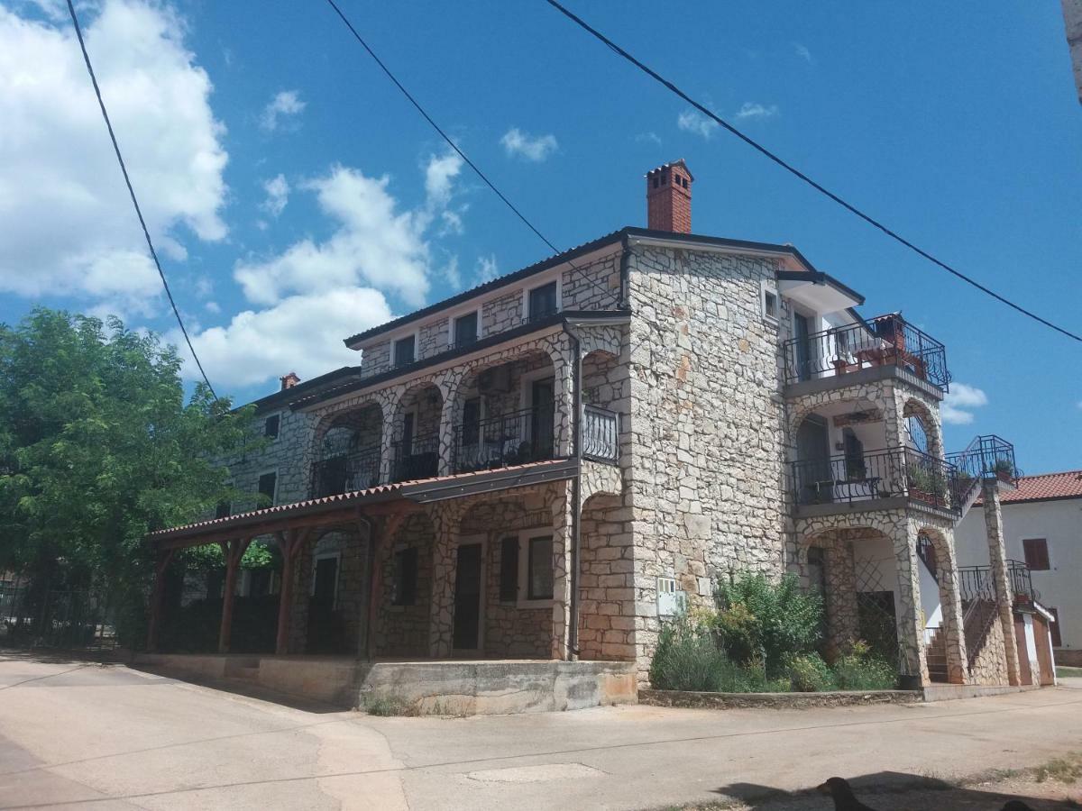 布罗托尼贾Ranch Radin住宿加早餐旅馆 外观 照片